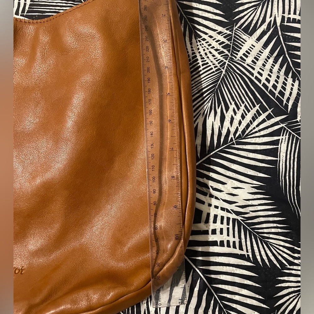 Margot Paige Hobo shoulder bag - Picture 6 of 8